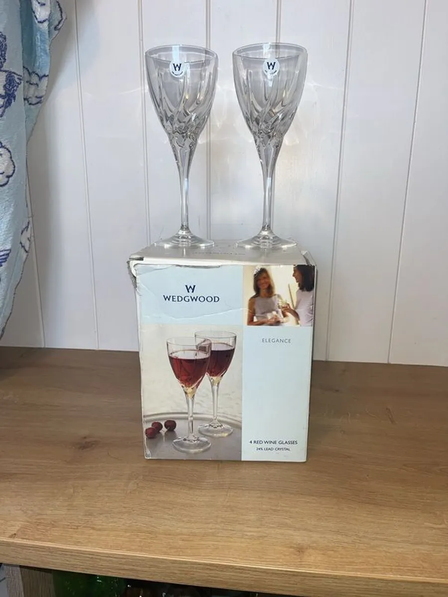 Wedgewood crystal red wine glasses - Image 4