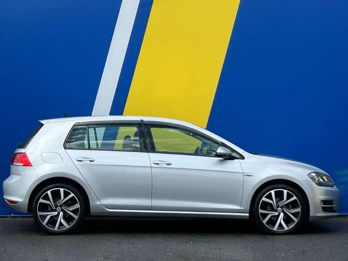 Volkswagen Golf R-LINE PACK 1.2 TSI AUTO // COMFOR - Image 2