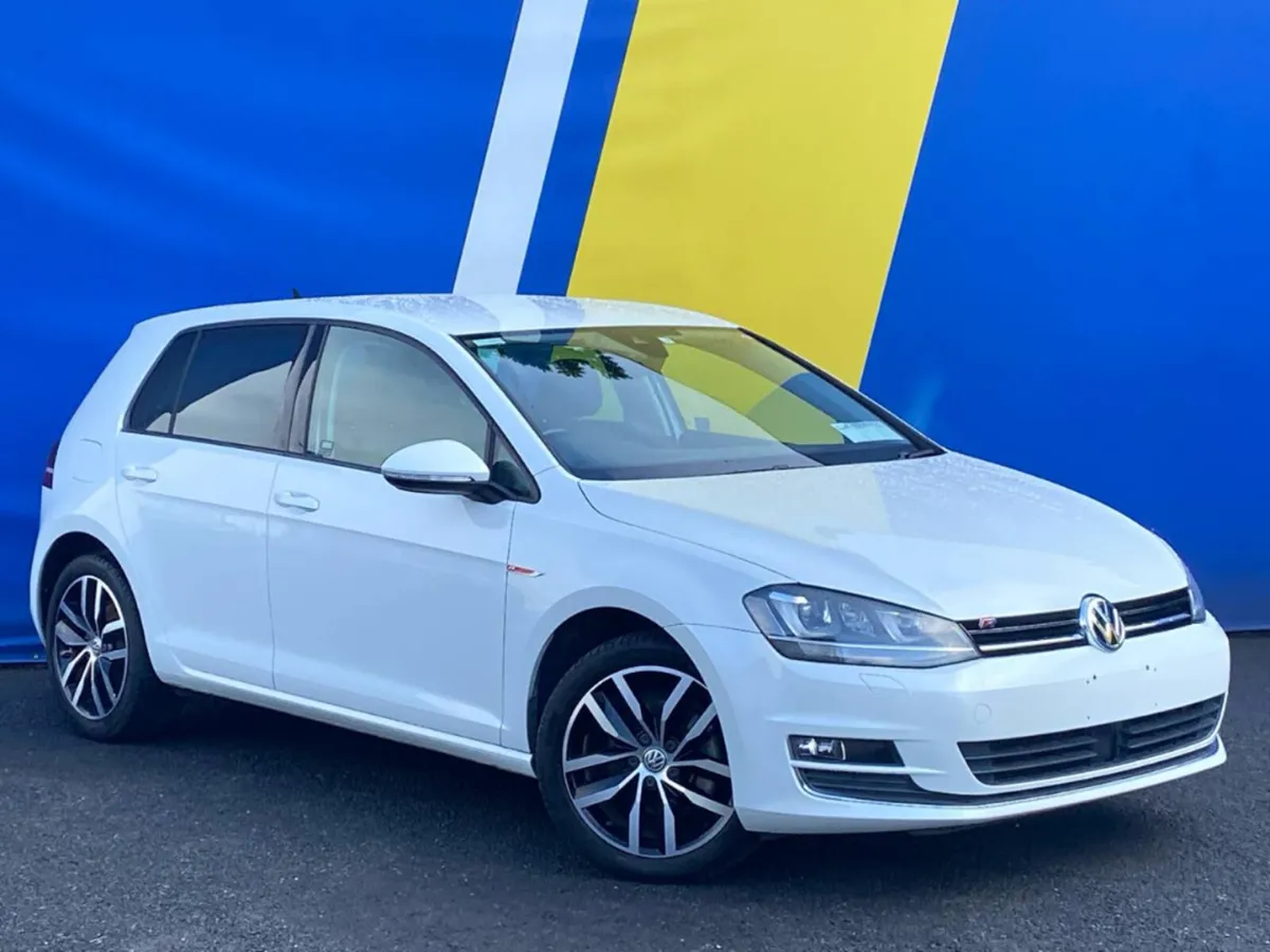 Volkswagen Golf HIGHLINE 1.4 TSI AUTO // ADAPTIVE - Image 1