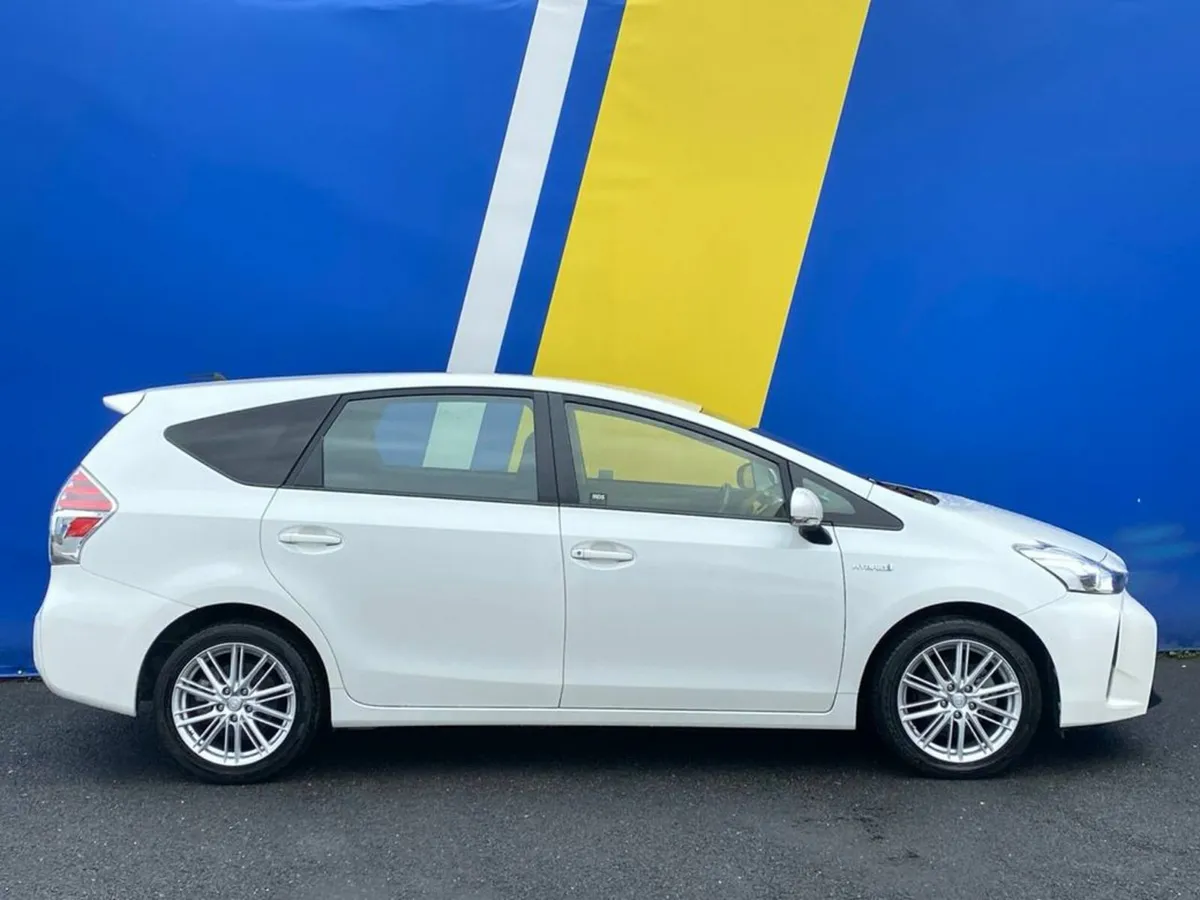 Toyota Prius 1.8 HYBRID AUTO // NEW NCT // DIGITAL - Image 2
