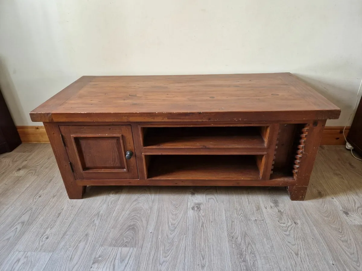 Tv stand - Image 1
