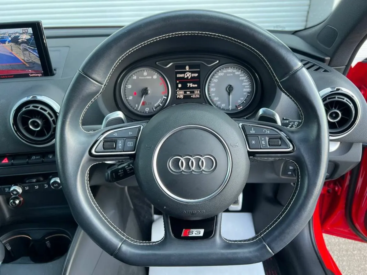 Audi S3 QUATTRO 2.0 TFSI AUTO // LEATHER HEATED & - Image 4