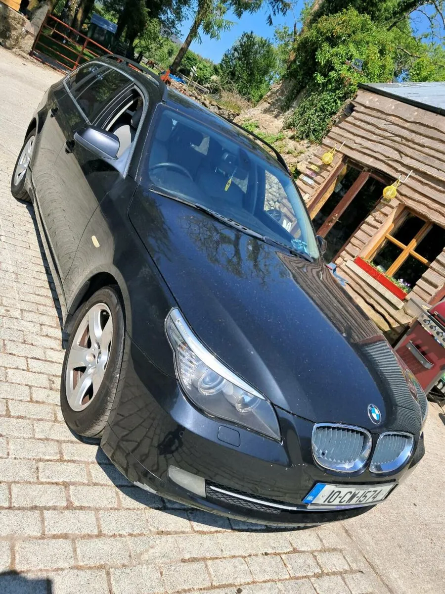 BMW 520 - Image 1