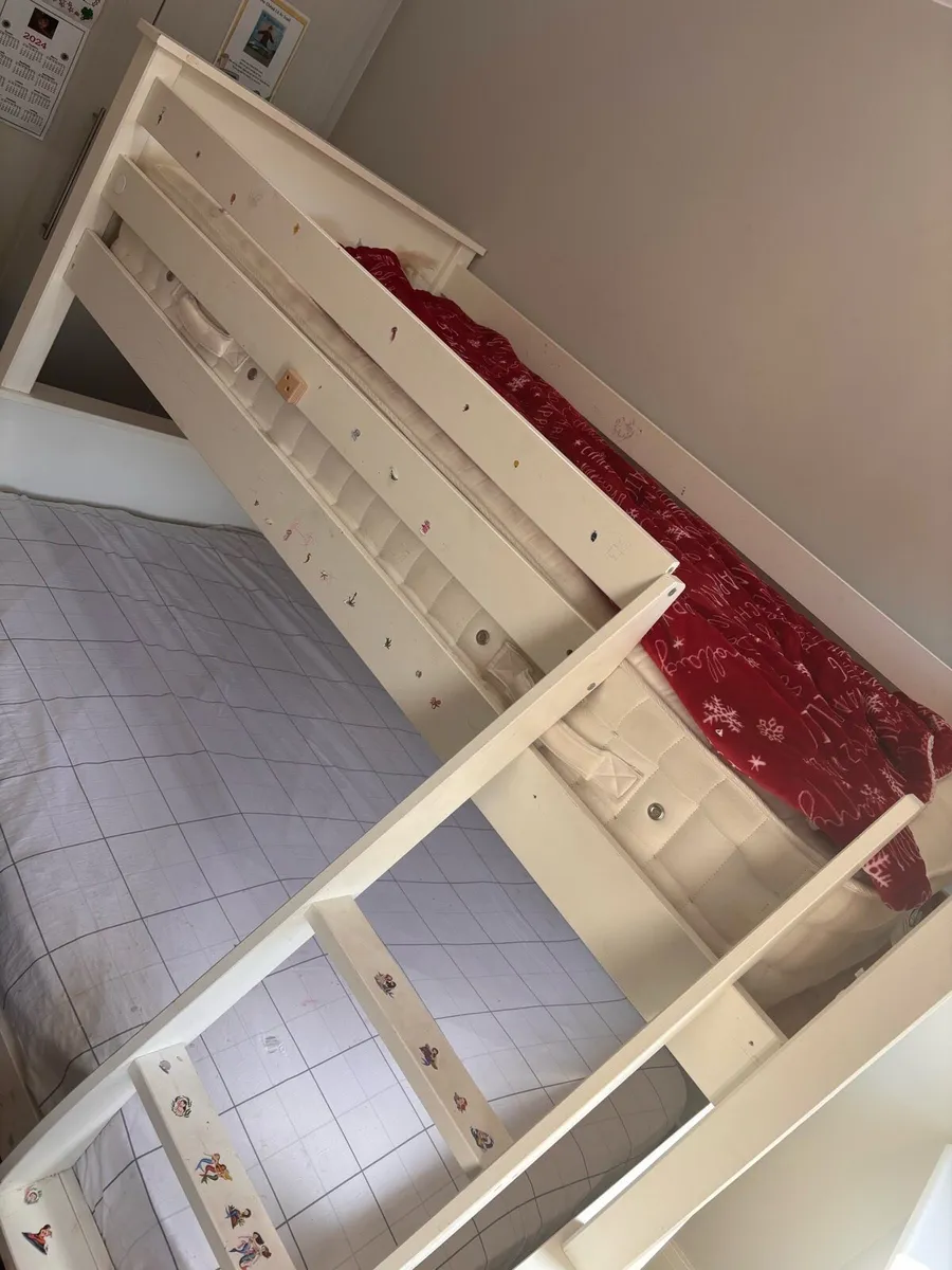 Bunk beds - Image 1