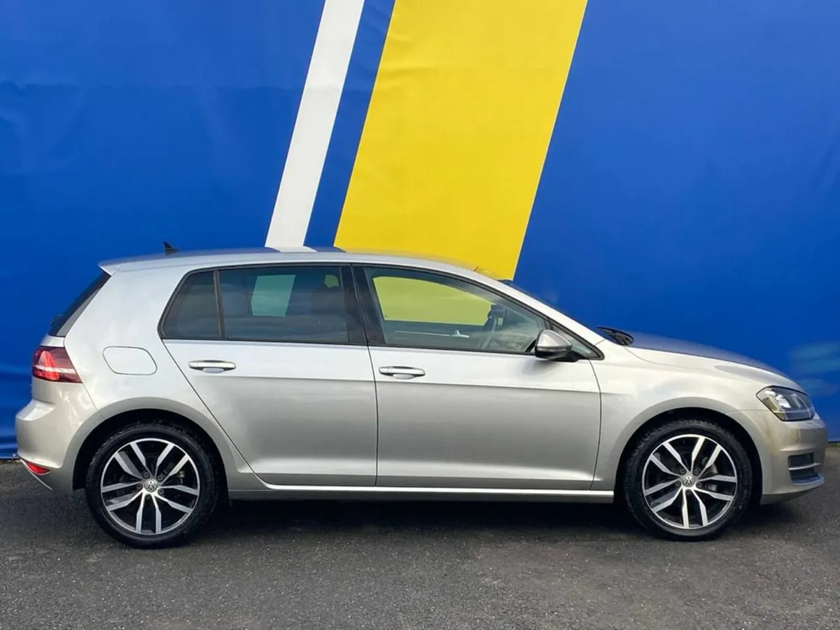 Volkswagen Golf 1.4 TSI HIGHLINE AUTO // NEW NCT / - Image 2