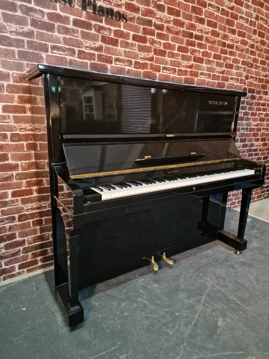 Victor Zen-On Upright Piano | Model VZ-18 | Black