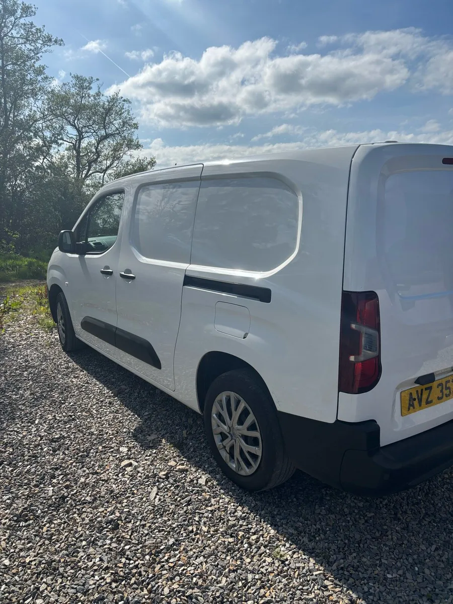 2021 Citroen Berlingo LWB - Image 3