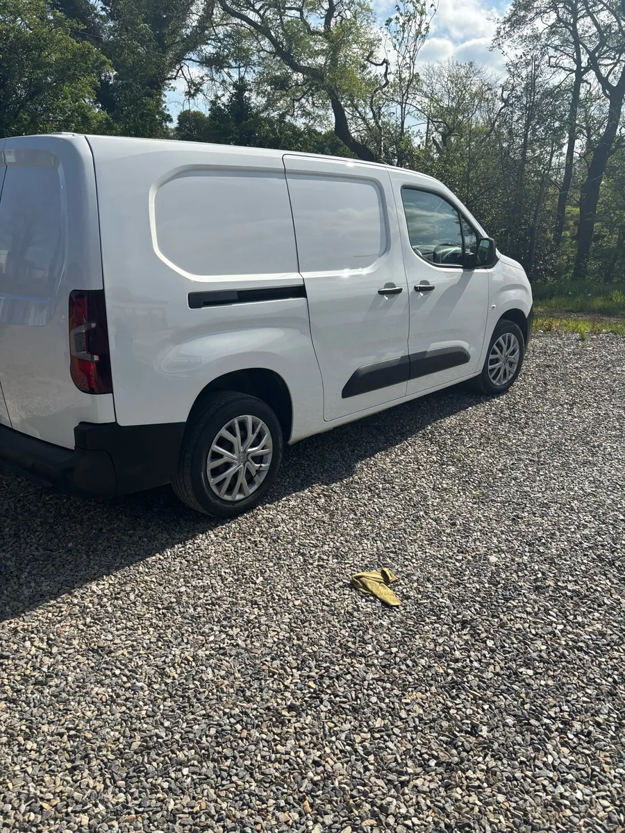 2021 Citroen Berlingo LWB - Image 4