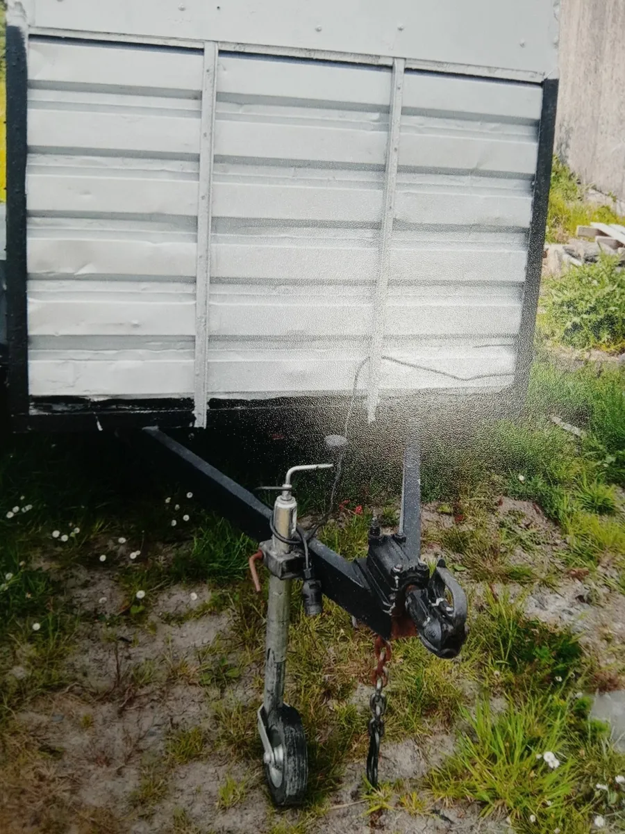 Cowbox