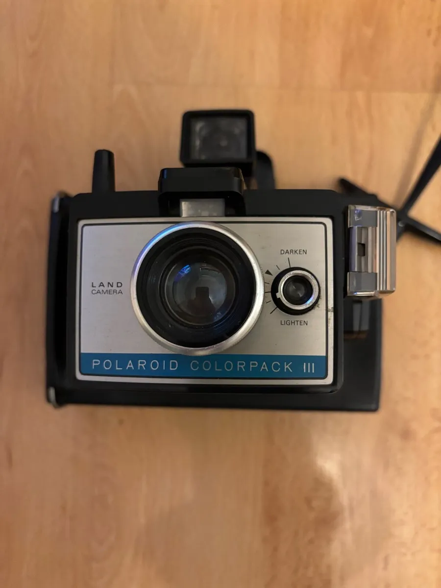 Vintage Polaroid Camera - Image 1