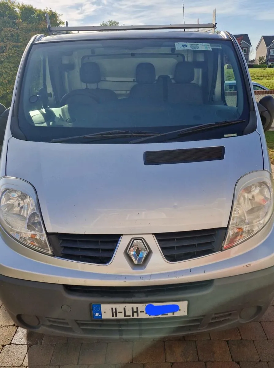 Renault Traffic 2011 - Image 2