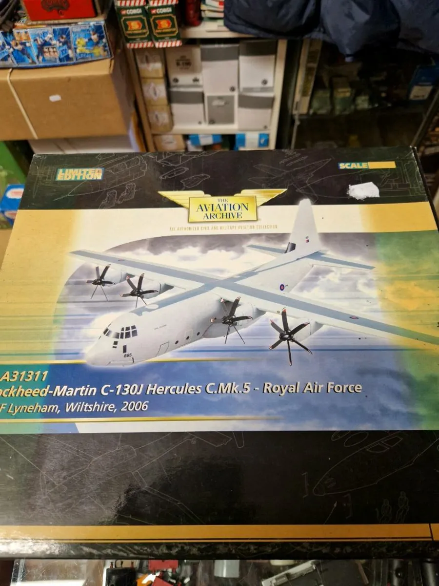 Corgi RAF Hercules 1:144 scale - Image 2