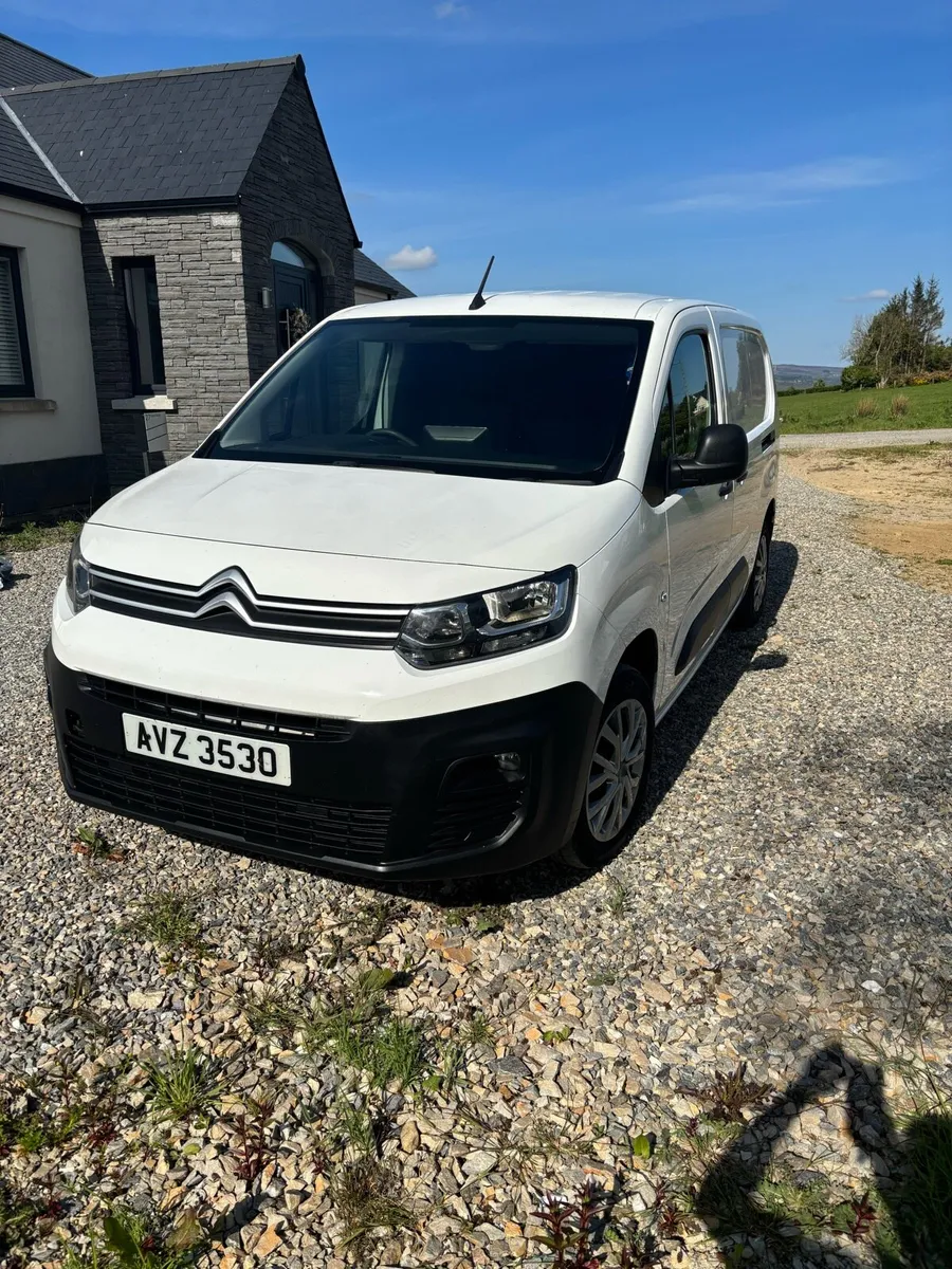 2021 Citroen Berlingo LWB - Image 2
