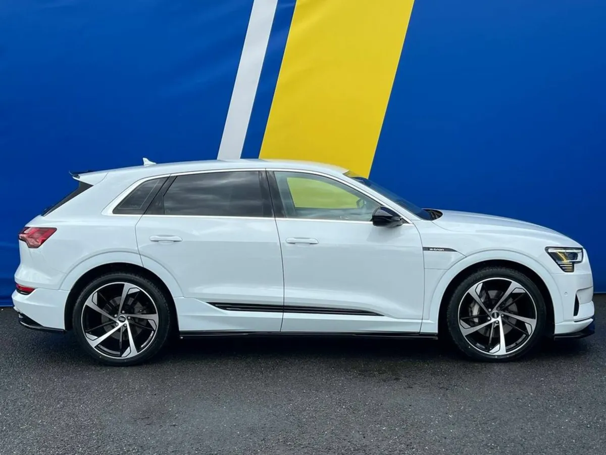 Audi e-tron 55 QUATTRO // RS-PERFORMANCE PACK // A - Image 2