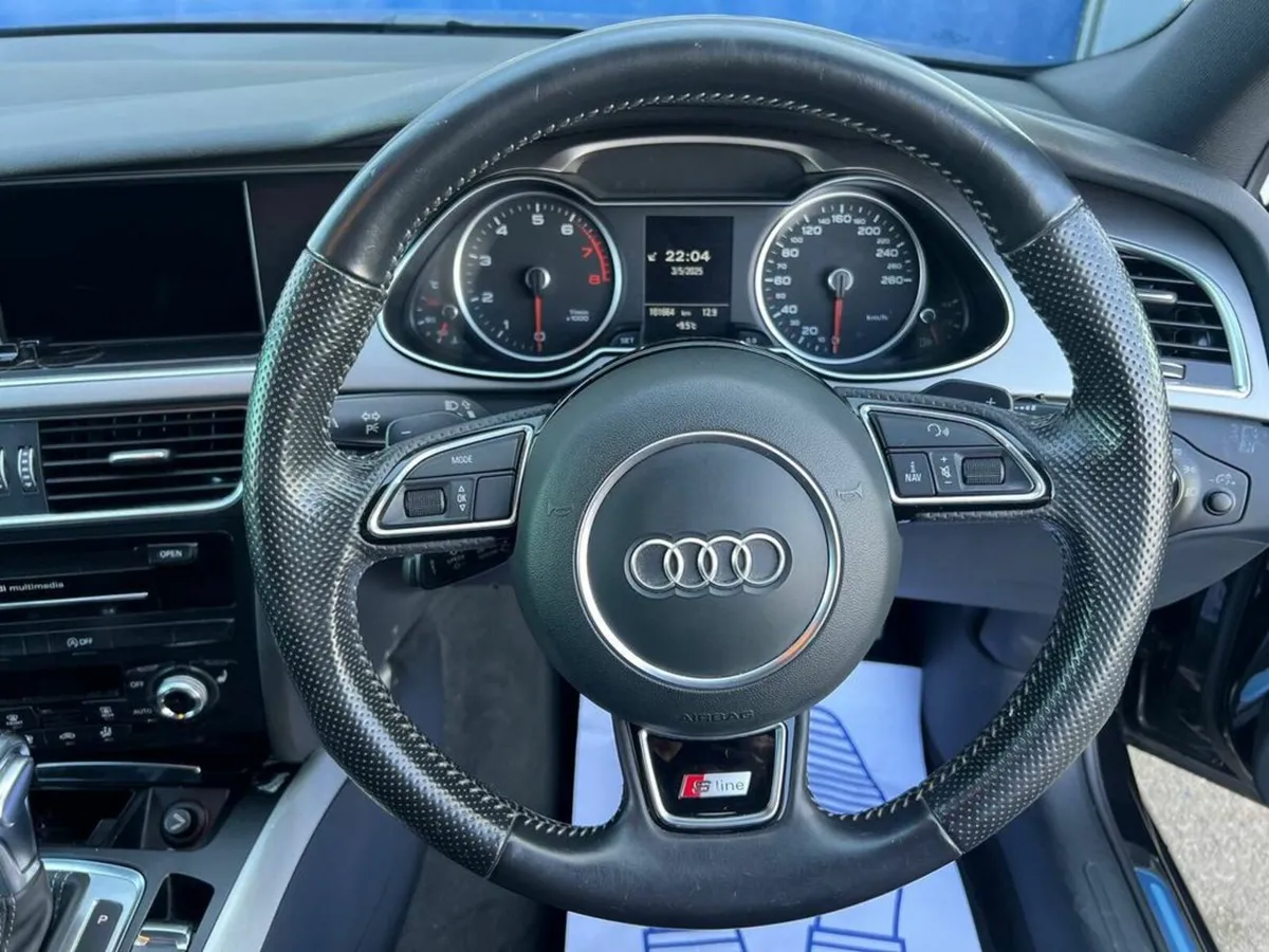 Audi A4 S-LINE 2.0 TFSI AUTO // NEW 19" S-LINE ALL - Image 4