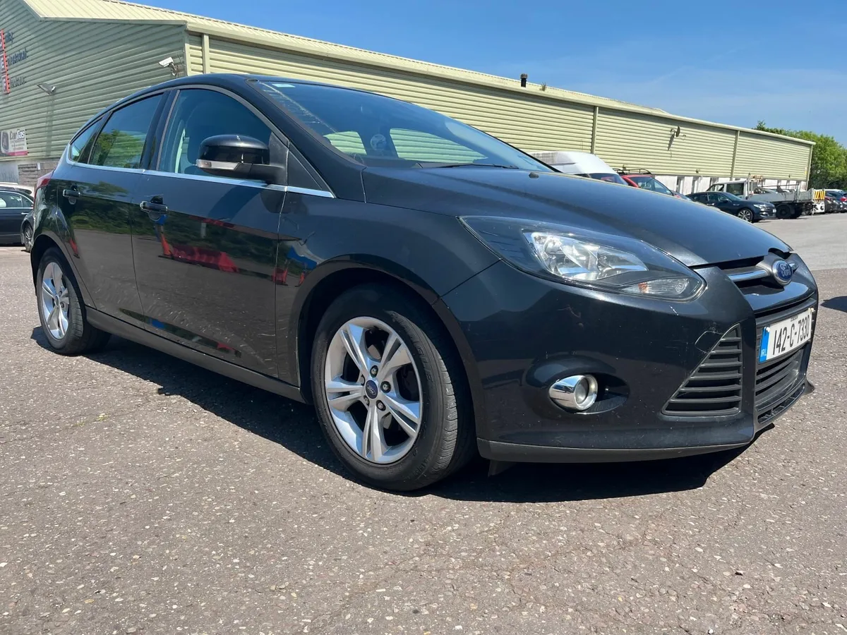 Ford Focus 2014 - Image 2