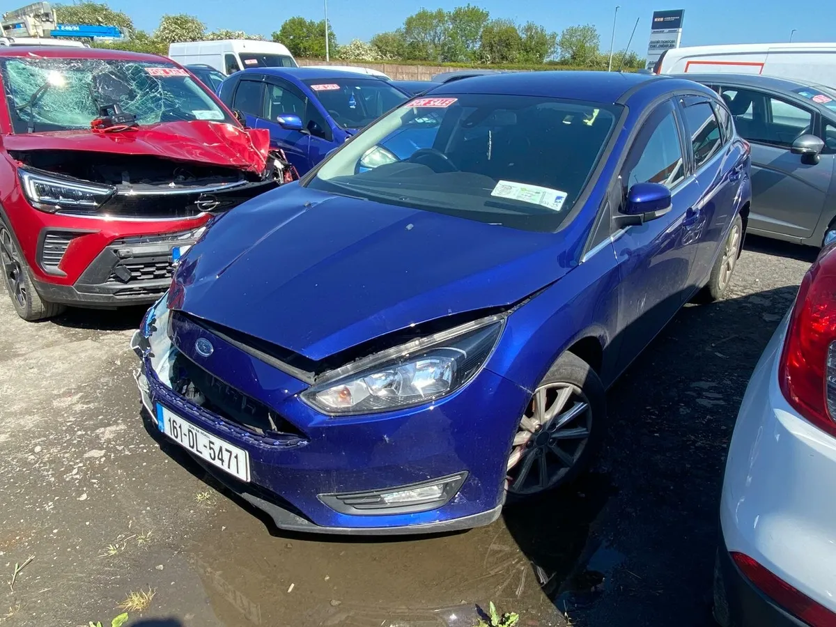 Ford Focus 5 door diesel frontal damage - Image 1