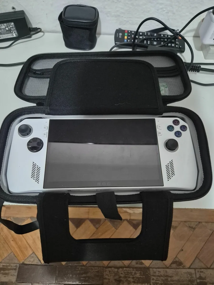 Asus ROG Ally Z1 Extreme + Upgrade + Case - Image 1