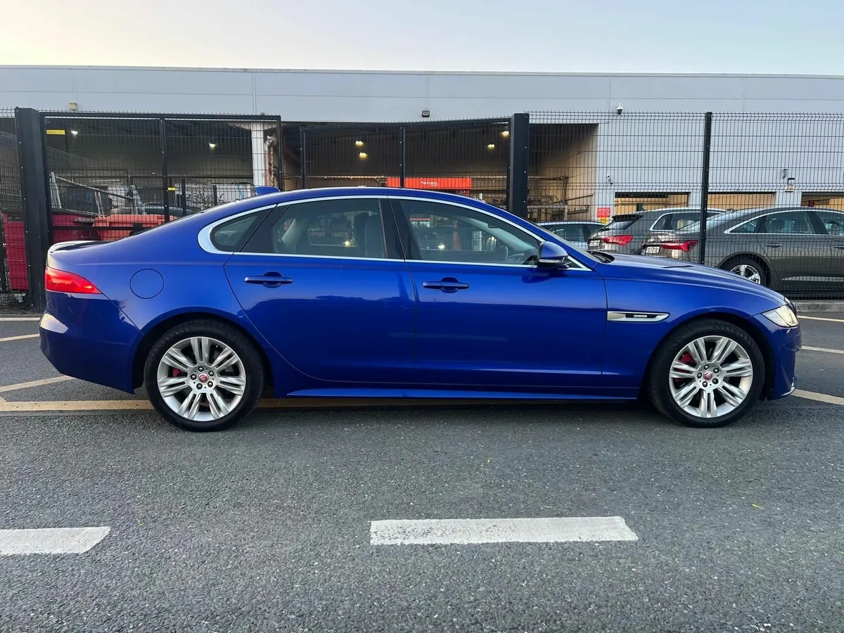 Jaguar XF 2017 - Image 3