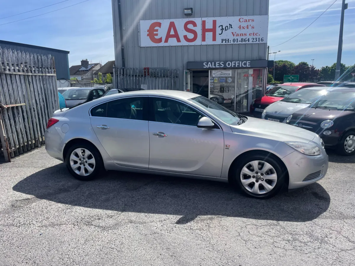 Opel insignia 1.8 petrol nctd€2950 - Image 1