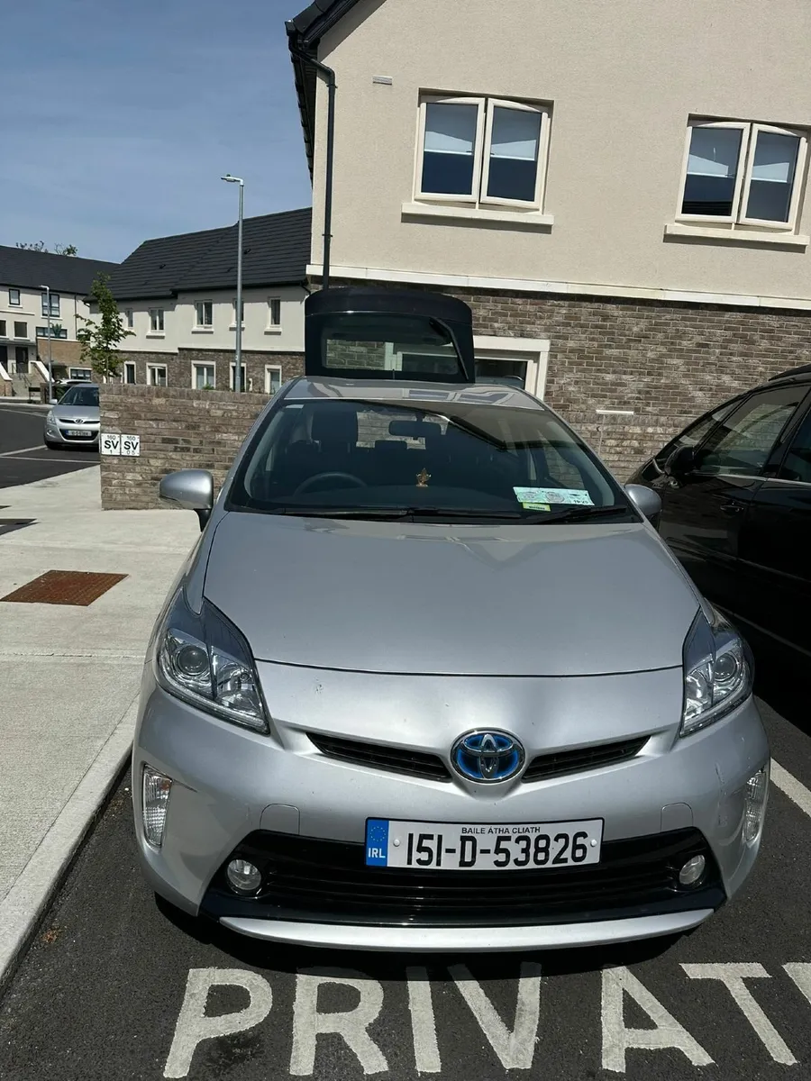 Toyota Prius 2015 - Image 1