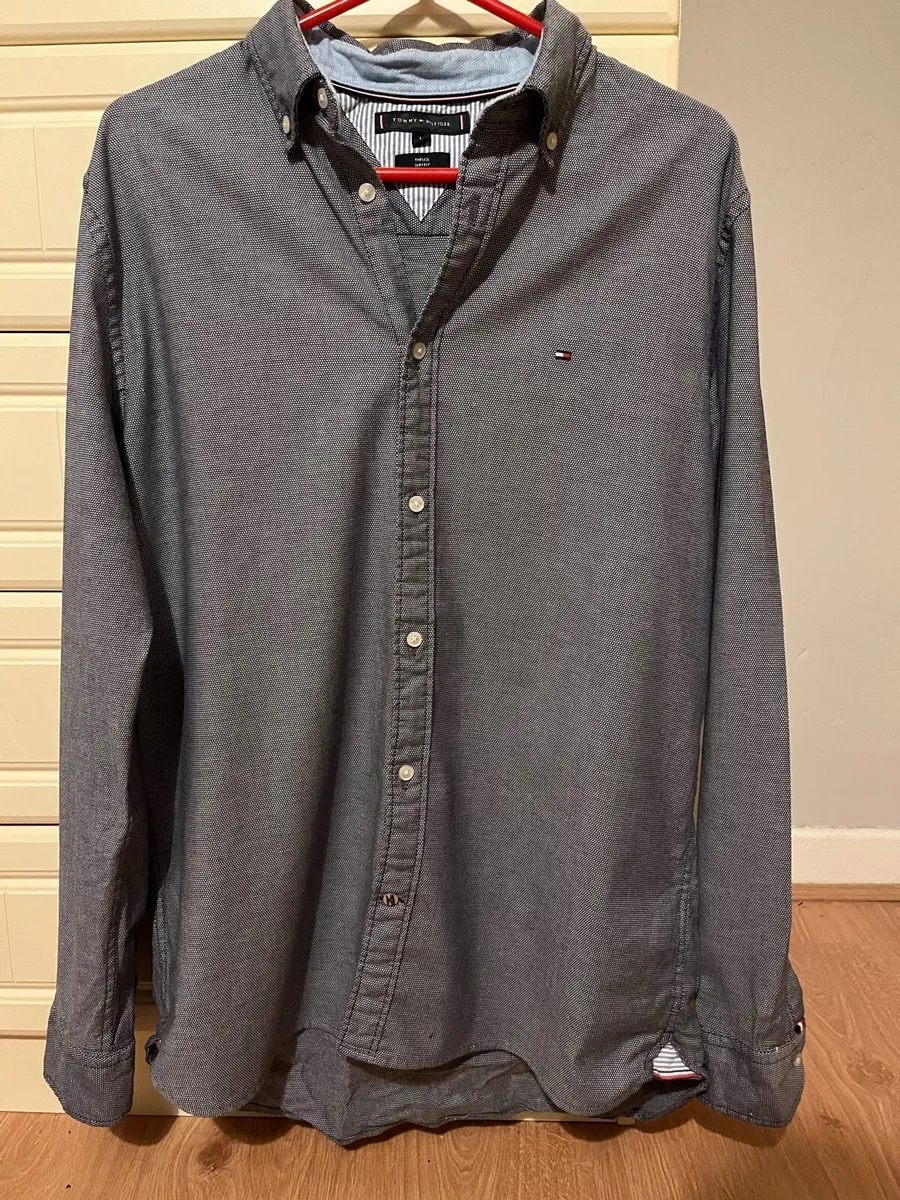 Tommy Hilfiger Shirt Large - Image 3