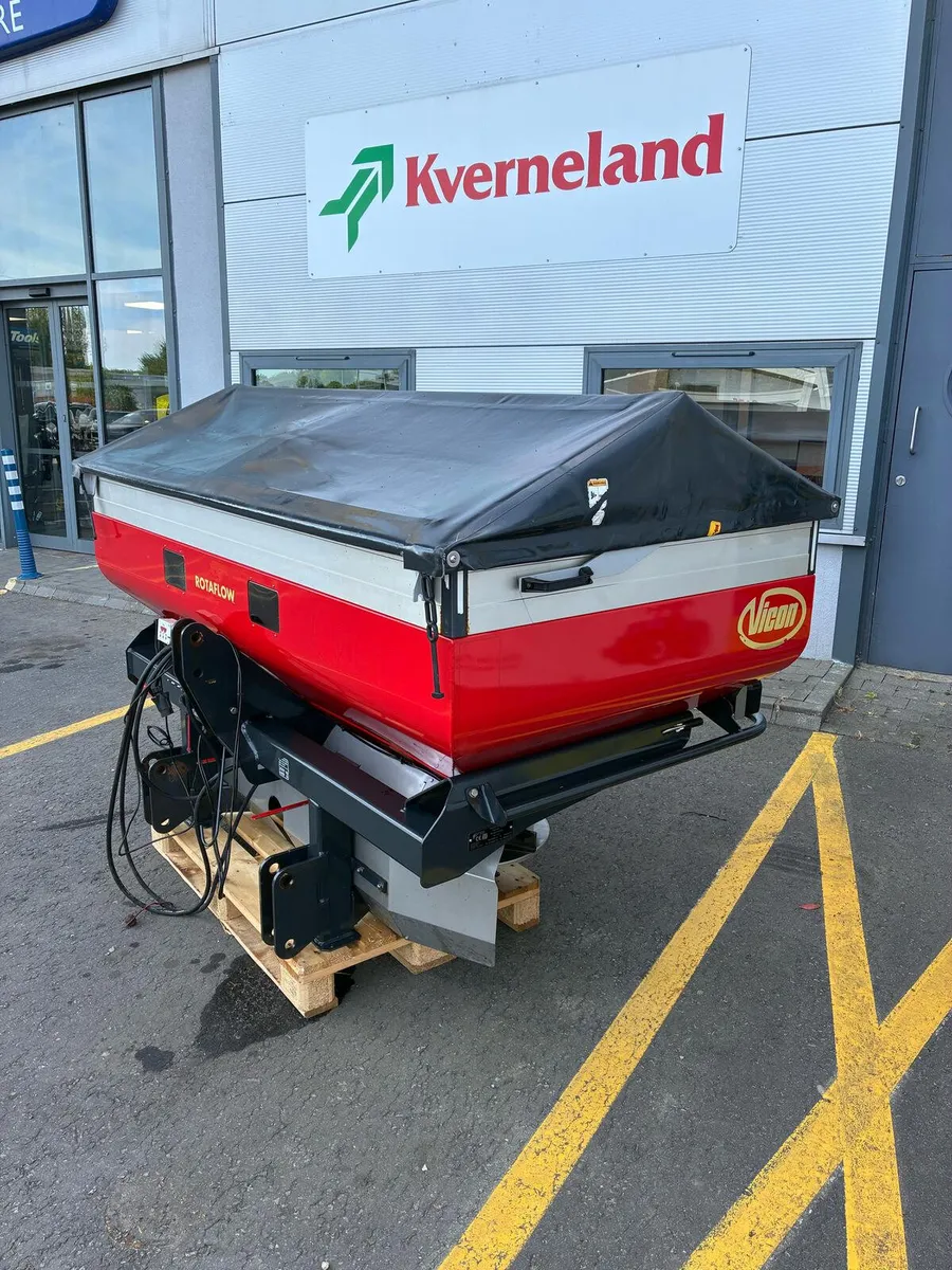2018 Vicon RO-M 1500 litre Fert Spreader - Image 1