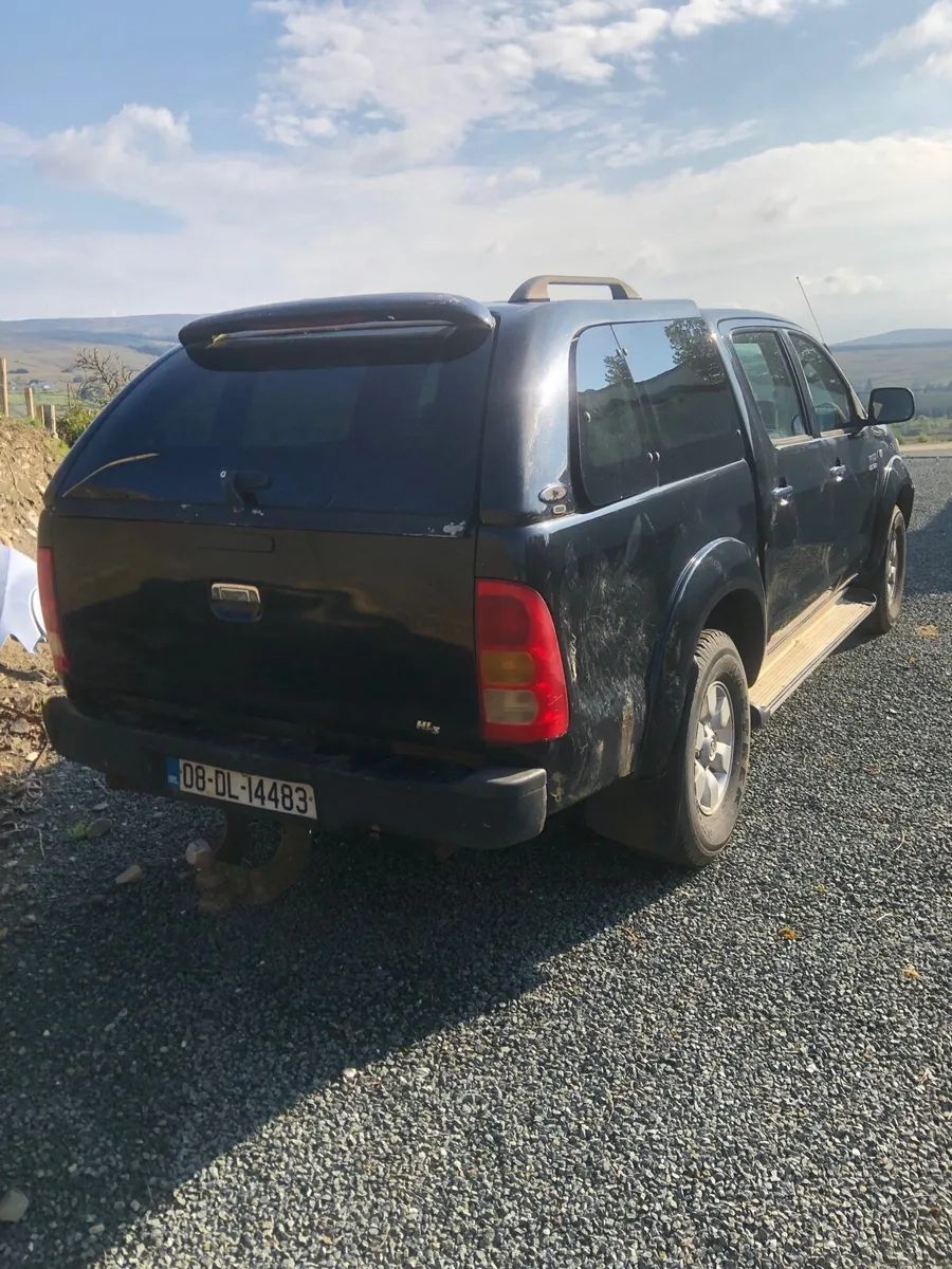 Toyota hilux - Image 3