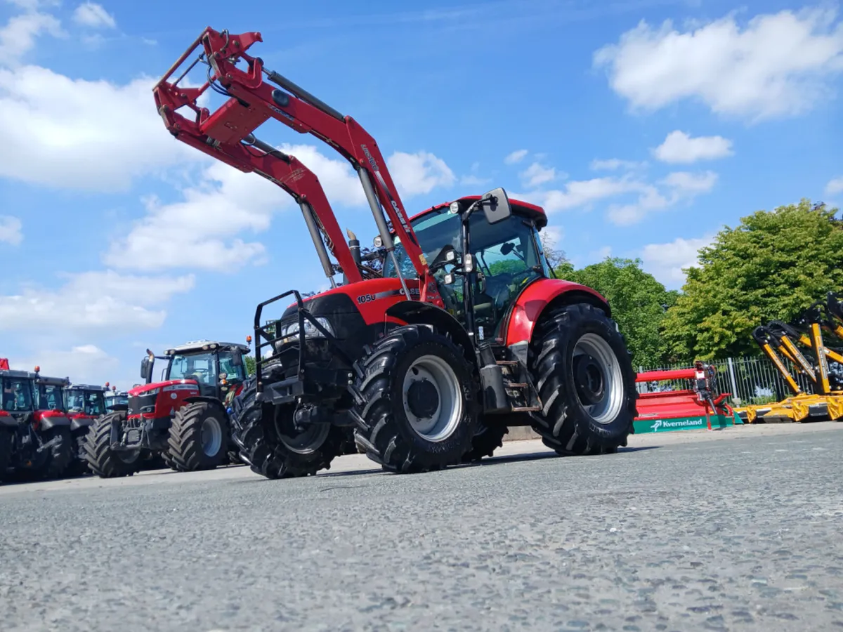Case Farmall 105U - Image 1