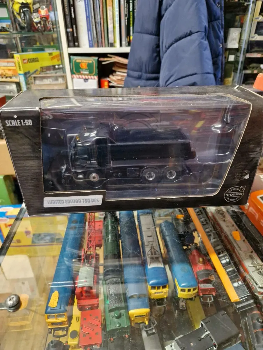 Corgi Motorart Volvo Tipper Truck 1.50 - Image 1