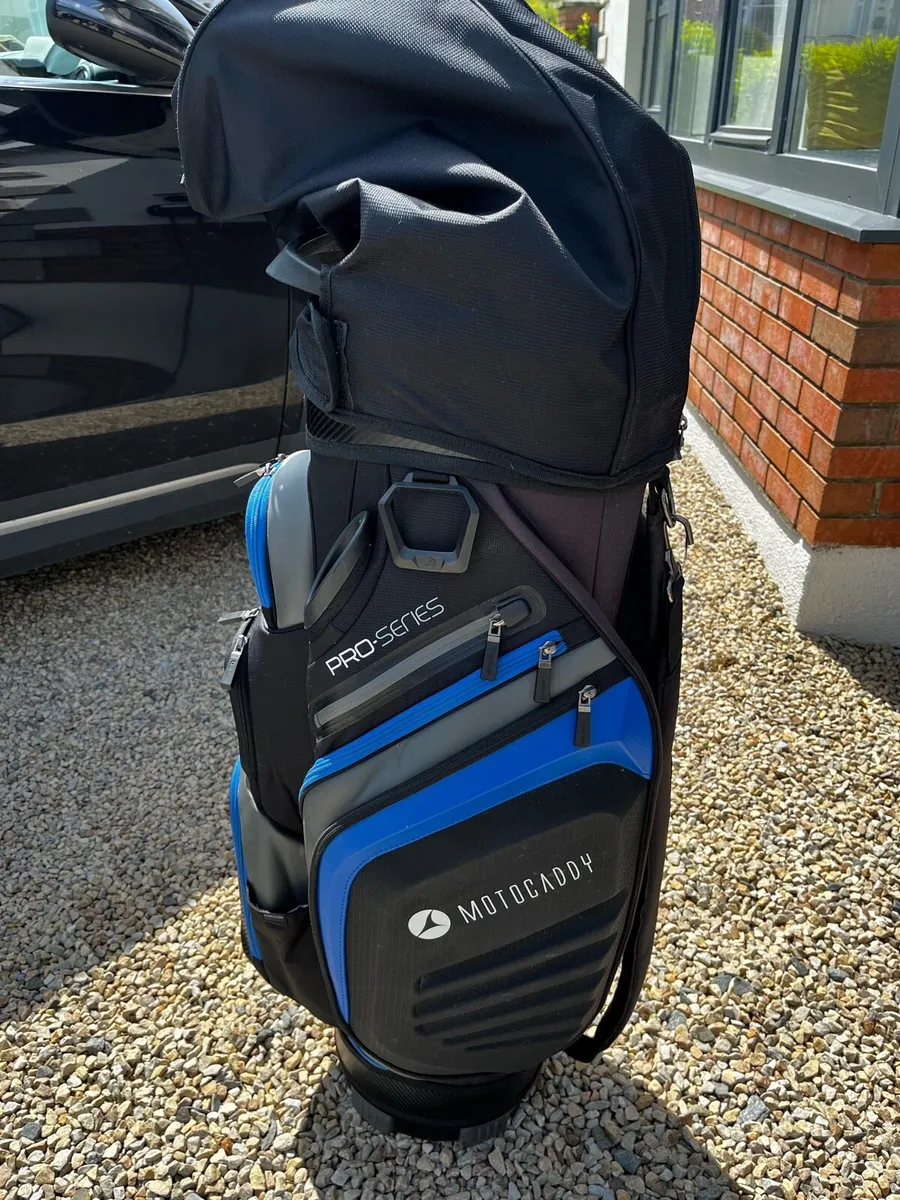 Motocaddy Pro Series golf bag - Image 2