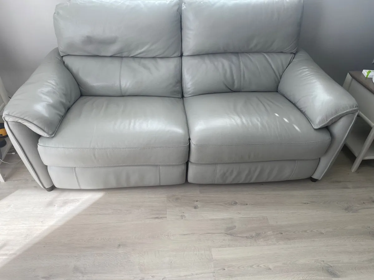 2.5 seater sattee - Image 1