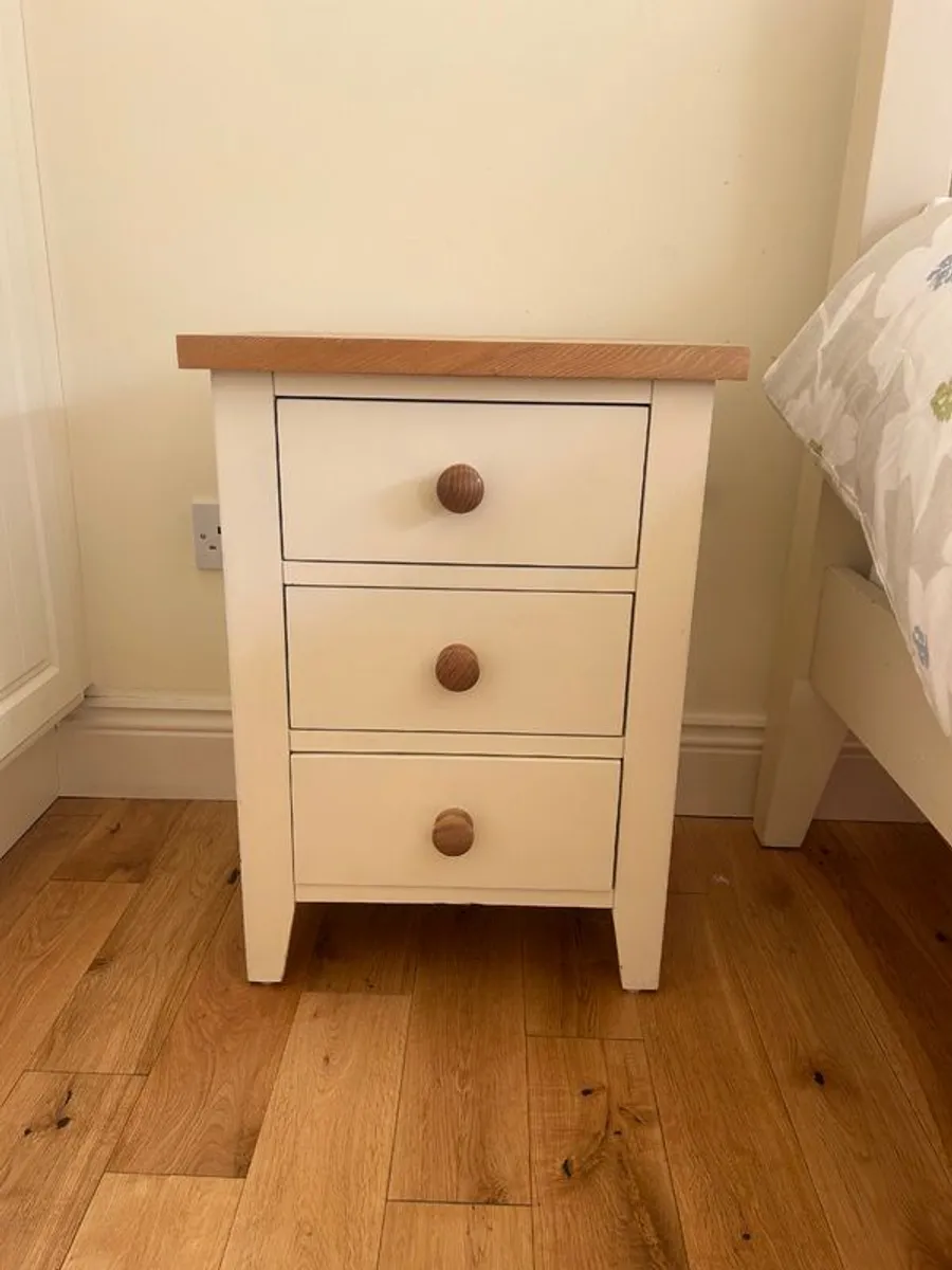 Bedroom Set - Image 3