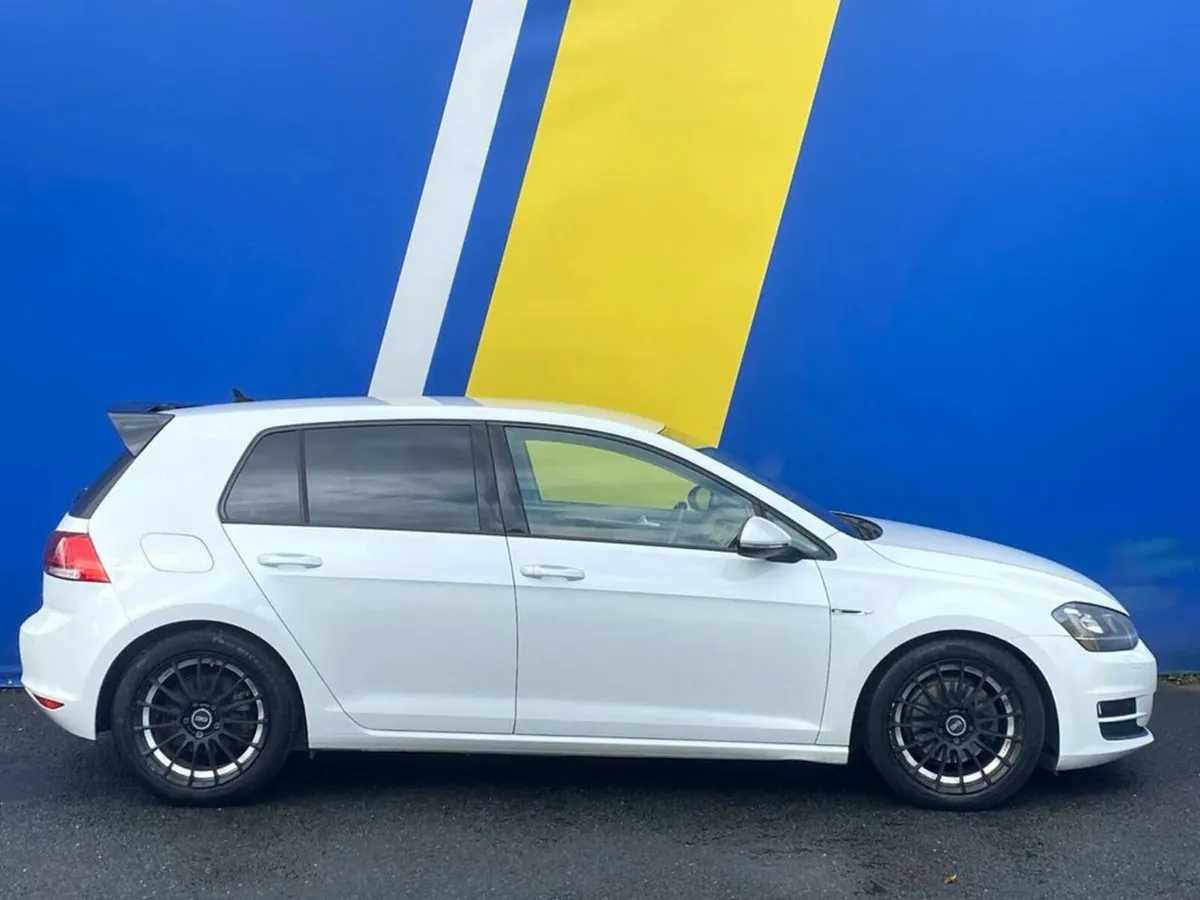 Volkswagen Golf 1.4 TSI HIGHLINE AUTO // NEW NCT / - Image 2