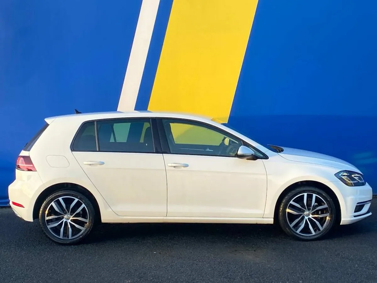 Volkswagen Golf 1.4 TSI HIGHLINE AUTO // 17" DIAMO - Image 2