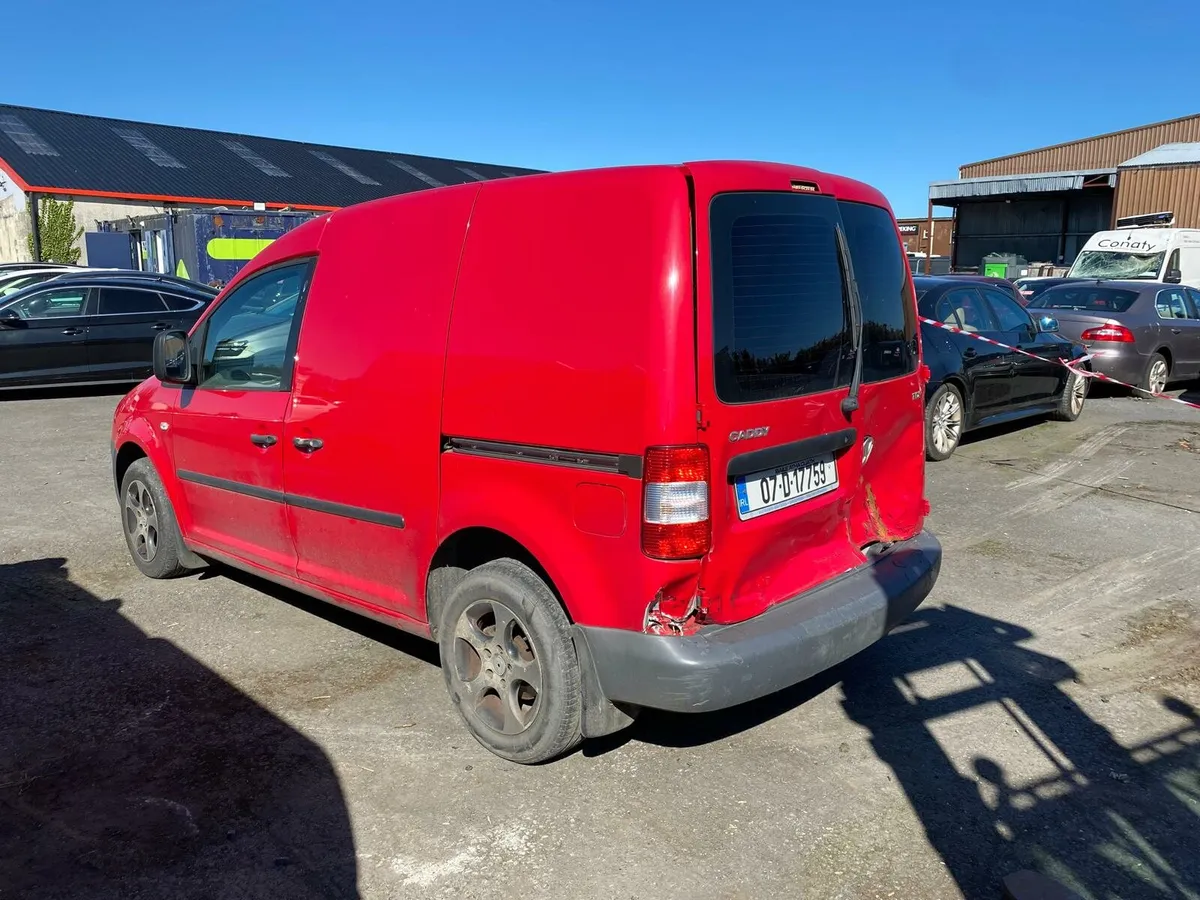 Vw caddy 2007 rear damage Driving - Image 2