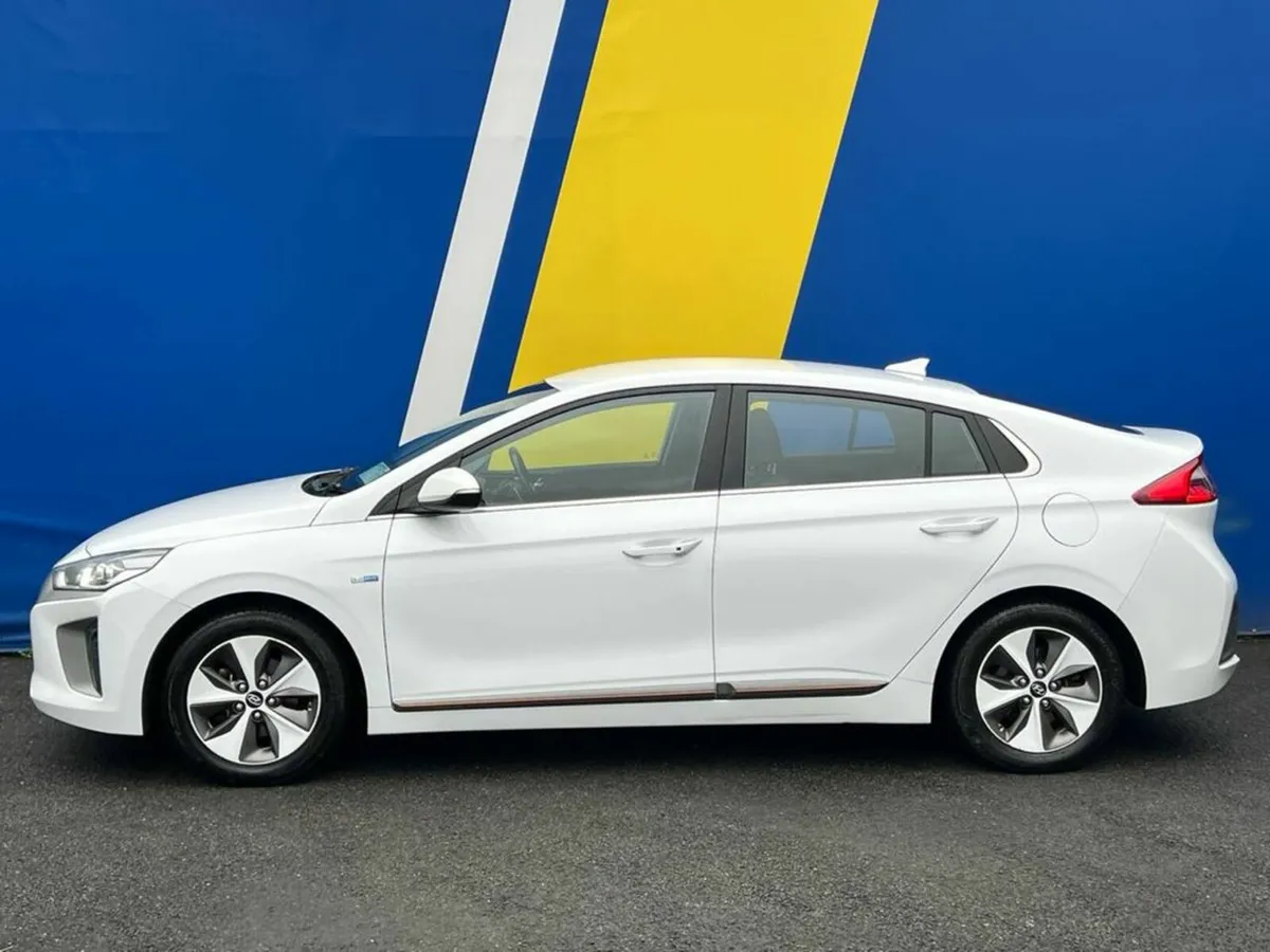 Hyundai IONIQ EV AUTO // FULL SERVICE HISTORY // S - Image 3