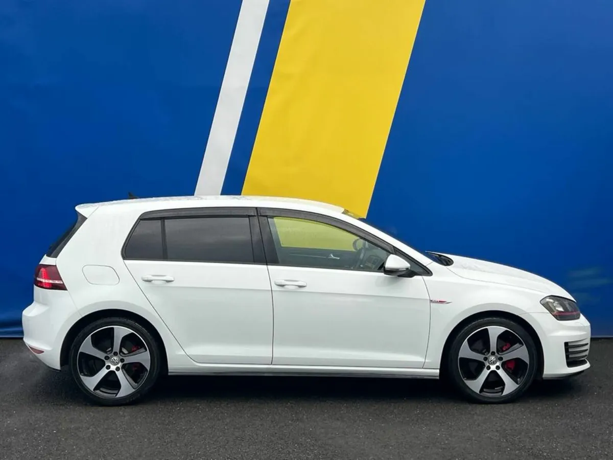 Volkswagen Golf GTI 2.0 TSI AUTO // TARTAN SPORT I - Image 2