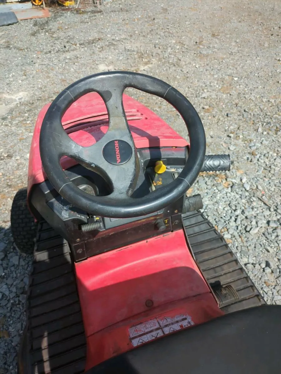 Ride on lawnmower - Image 2
