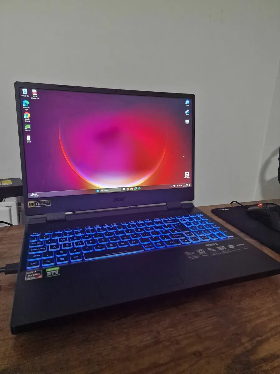 Laptop Gamer Acer Nitro 5 3070TI Ryzen 7 6800H - Image 1