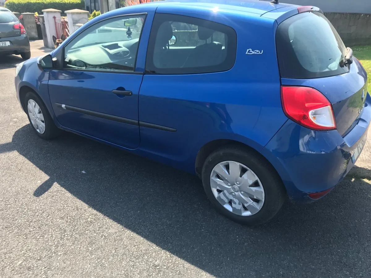Renault Clio 2011 - Image 4
