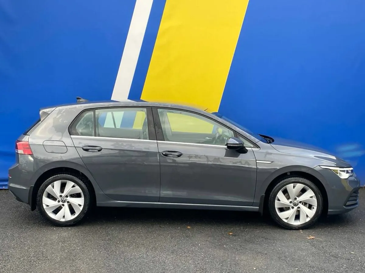 Volkswagen Golf STYLE 1.5 TSI // SAT NAV // REVERS - Image 2