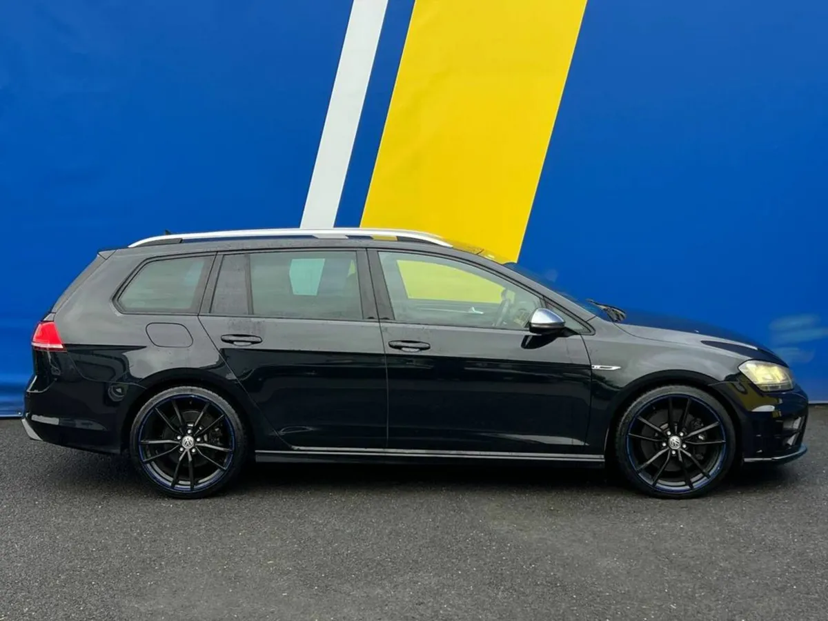 Volkswagen Golf R VARIANT "LAUNCH EDITION" 2.0 TSI - Image 2
