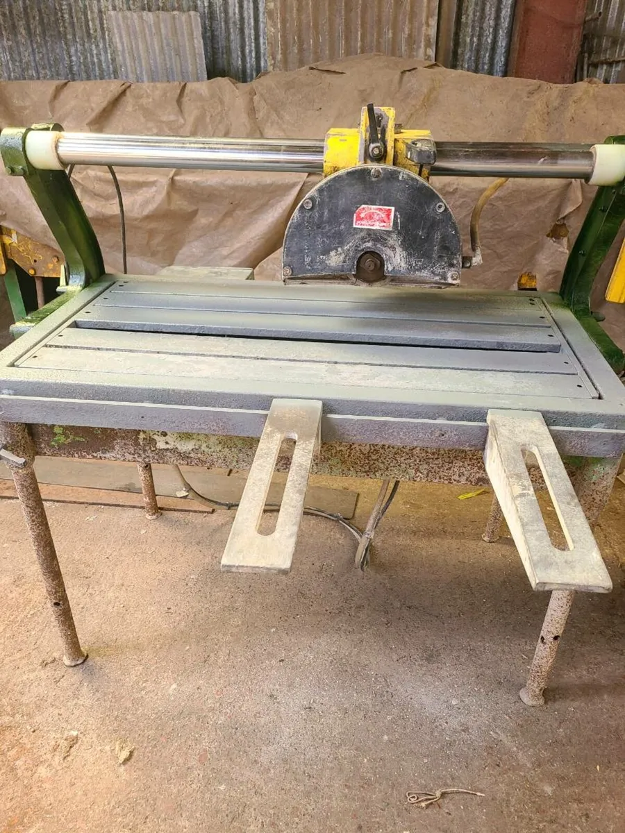 Bench cross cut saw. - Image 1