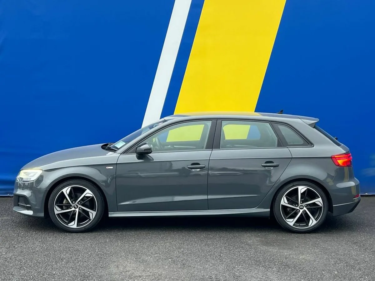 Audi A3 S-LINE 1.4 TFSI AUTO // BLACK STYLING // 1 - Image 3