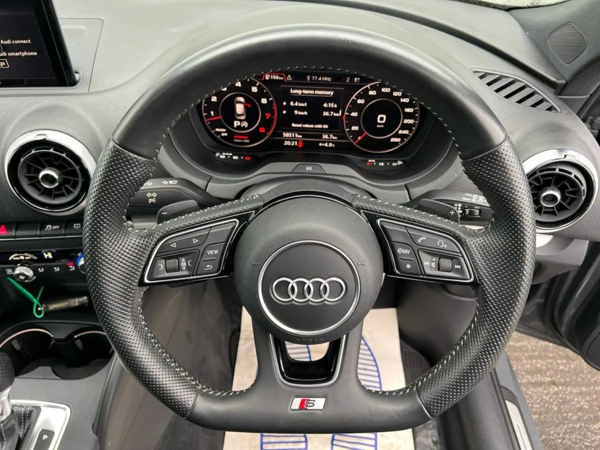 Audi A3 S-LINE 1.4 TFSI AUTO // BLACK STYLING // 1 - Image 4