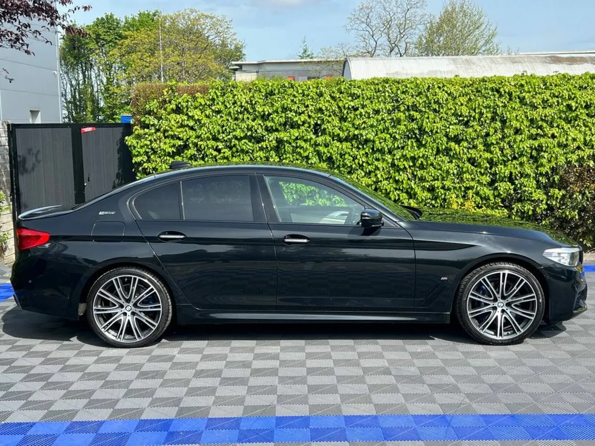 BMW 5-Series 530e M-SPORT 2.0 PLUG-IN HYBRID AUTO - Image 2