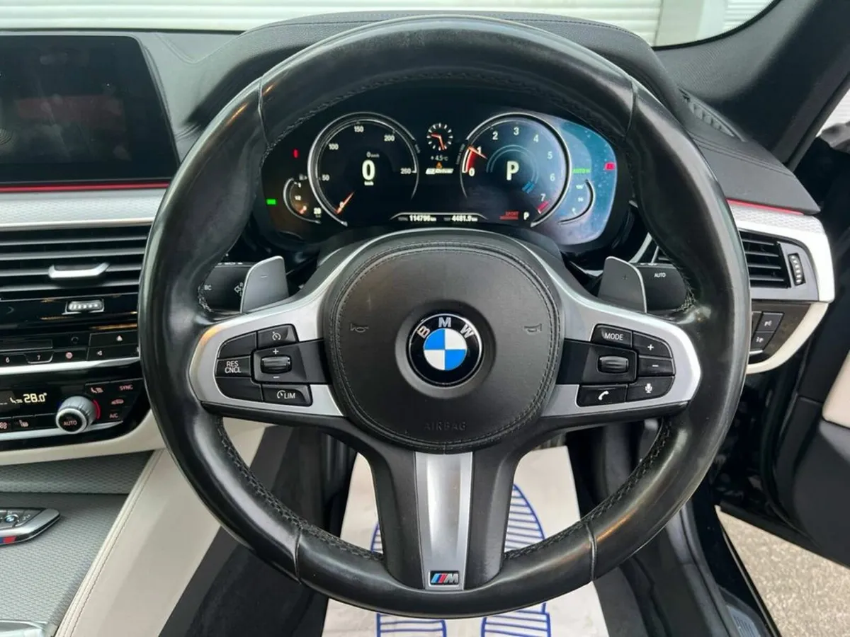 BMW 5-Series 530e M-SPORT 2.0 PLUG-IN HYBRID AUTO - Image 4