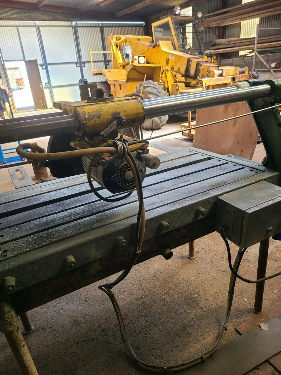 Bench cross cut saw. - Image 3