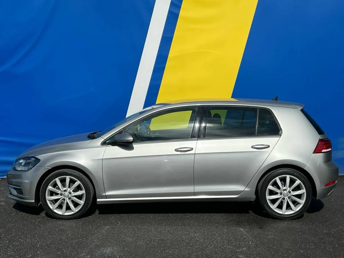Volkswagen Golf HIGHLINE 1.6 TDI // HEATED SEATS / - Image 3